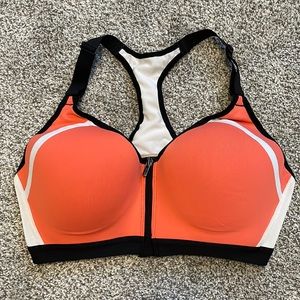 Victoria’s Secret Knockout Front-Close Sports Bra 36D